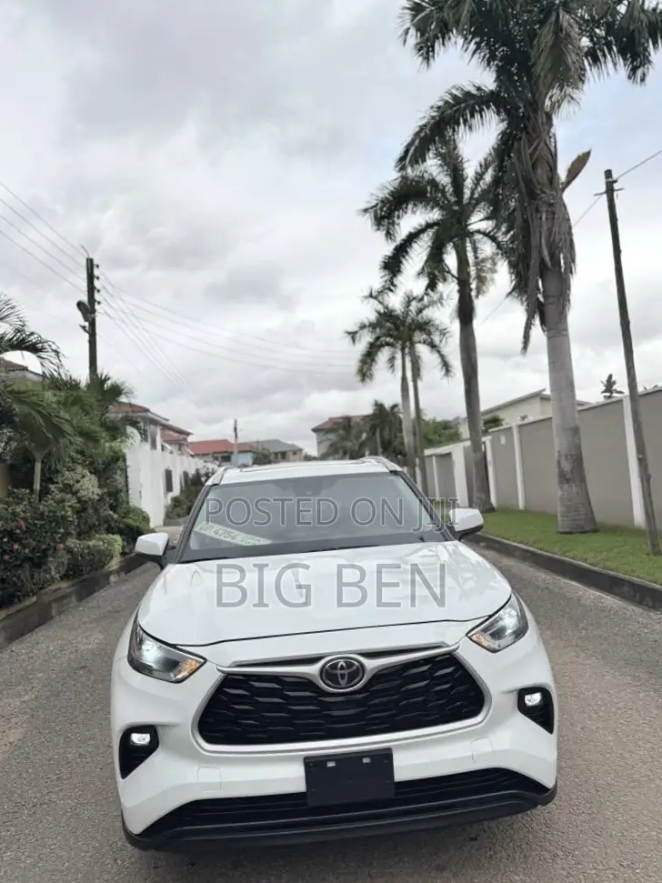 Toyota Highlander XLE AWD 2023 White