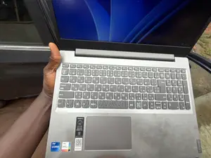 New Laptop Lenovo Ideapad 3 8GB Intel Core i7 SSD 512GB