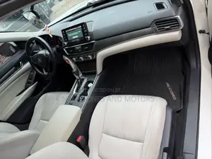 Honda Accord Sport (1.5L 4cyl Turbo 6M) 2019 White