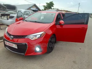 Toyota Corolla 2016 Red