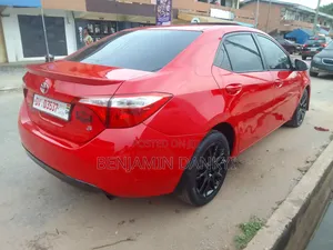 Toyota Corolla 2016 Red