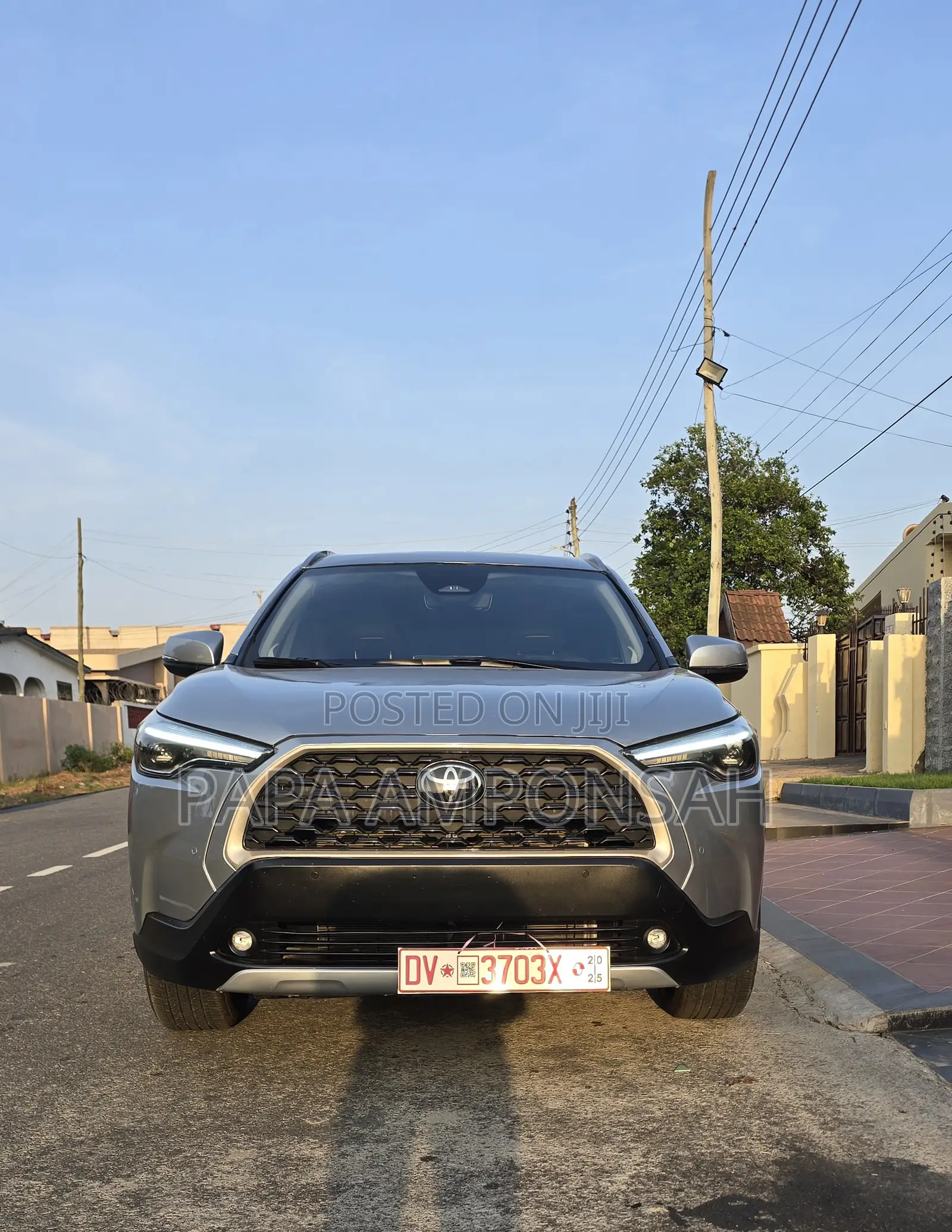 Toyota Corolla Cross XLE 4WD 2024 Silver