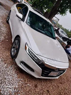 Honda Accord 2018 White