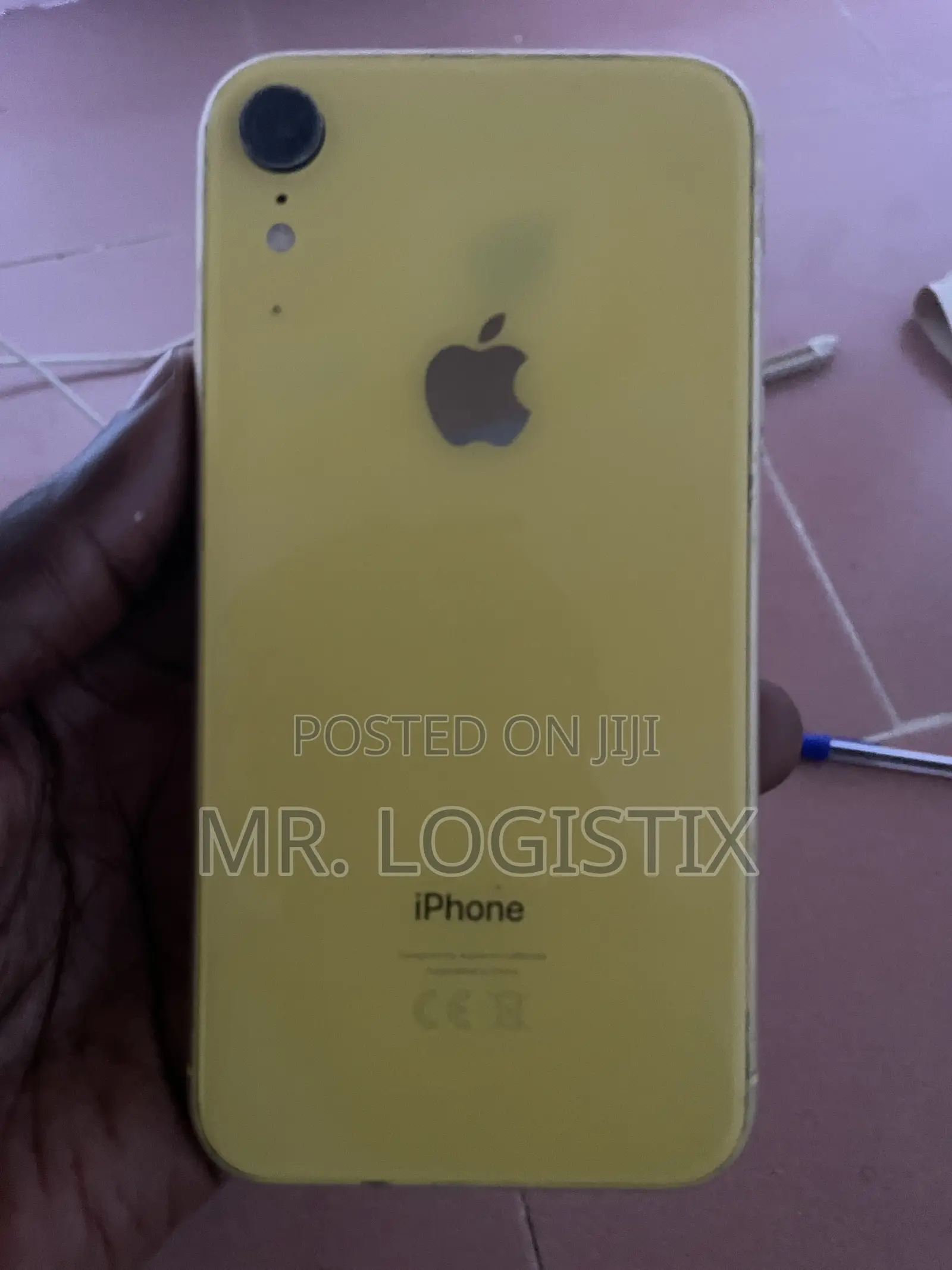Apple iPhone XR 64 GB Gold