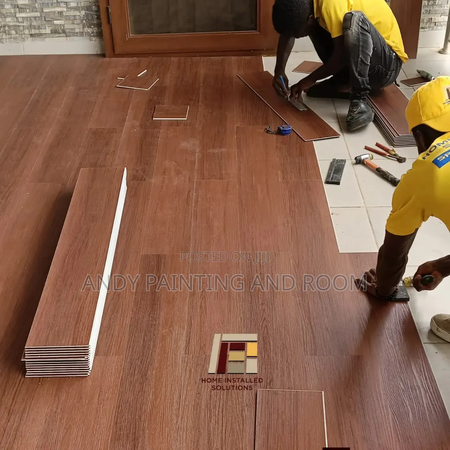 Expert Vinyl Flooring: Premium Finish Installation