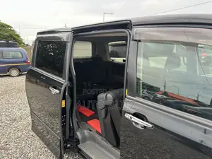 Toyota Voxy 2011 Black