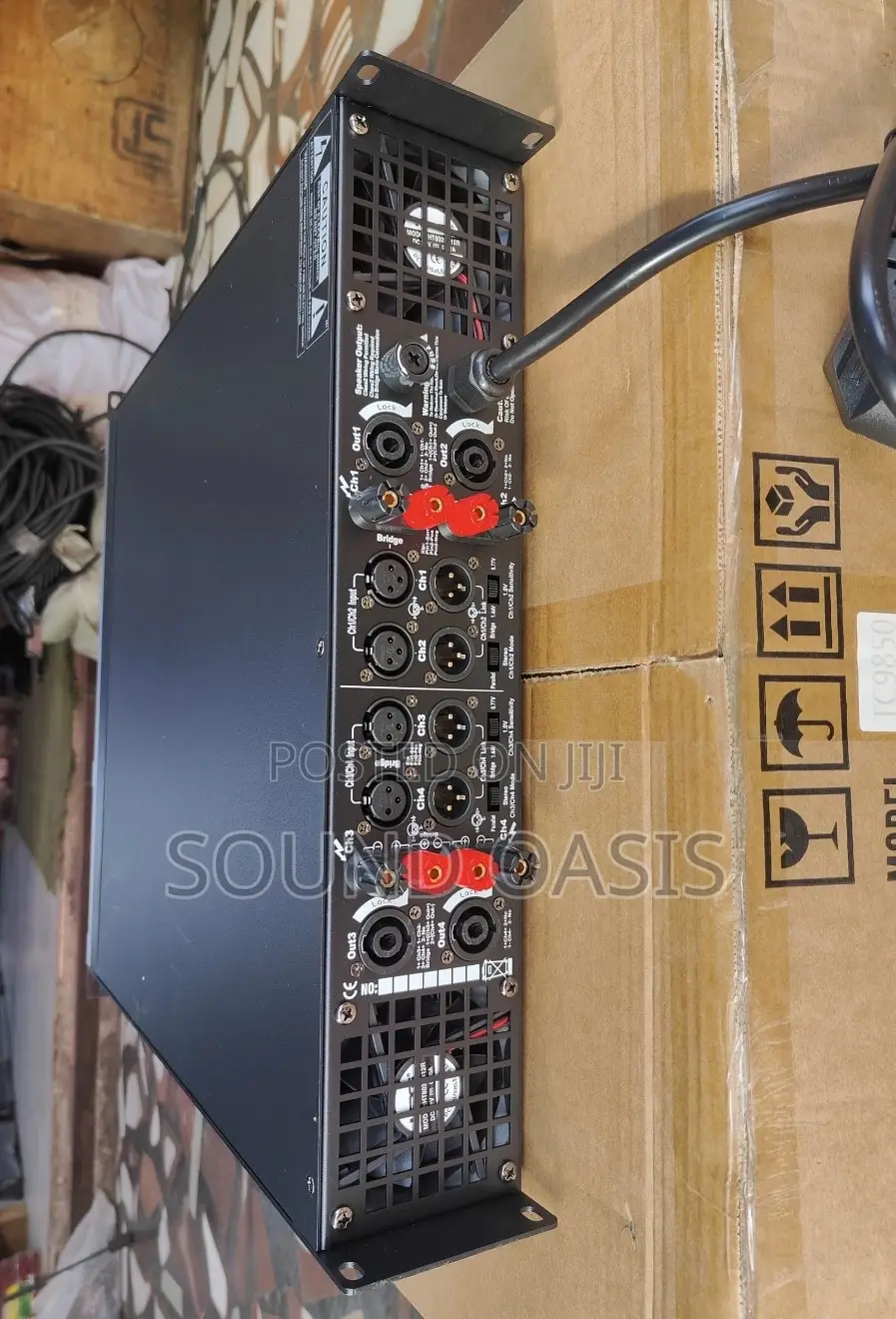 Electro-Voice (Ev) Tc9850 4-Channel Power Amplifier