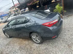 Toyota Corolla 2015 Gray