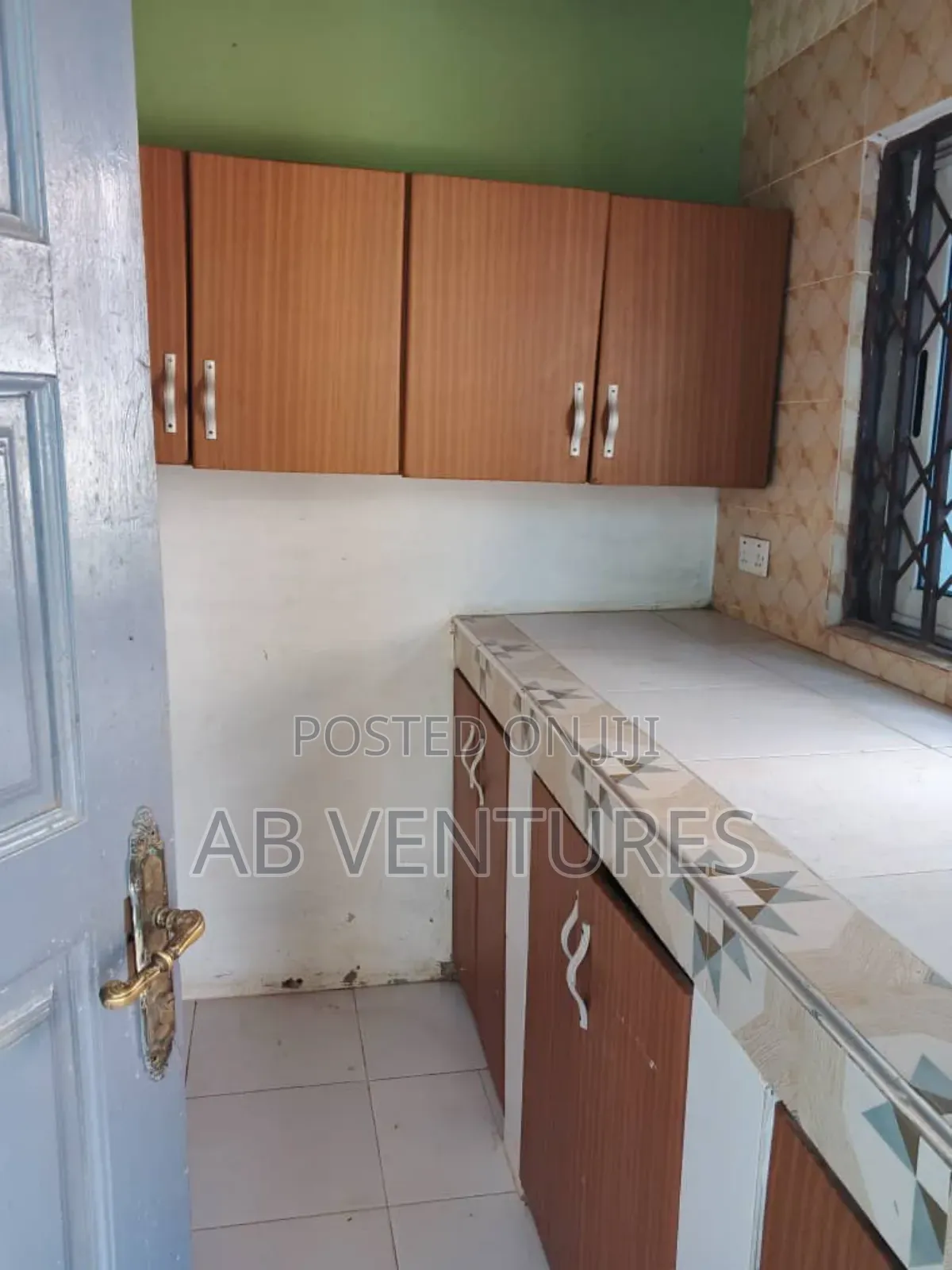 1bdrm Apartment in Malejor Look Sharp for rent