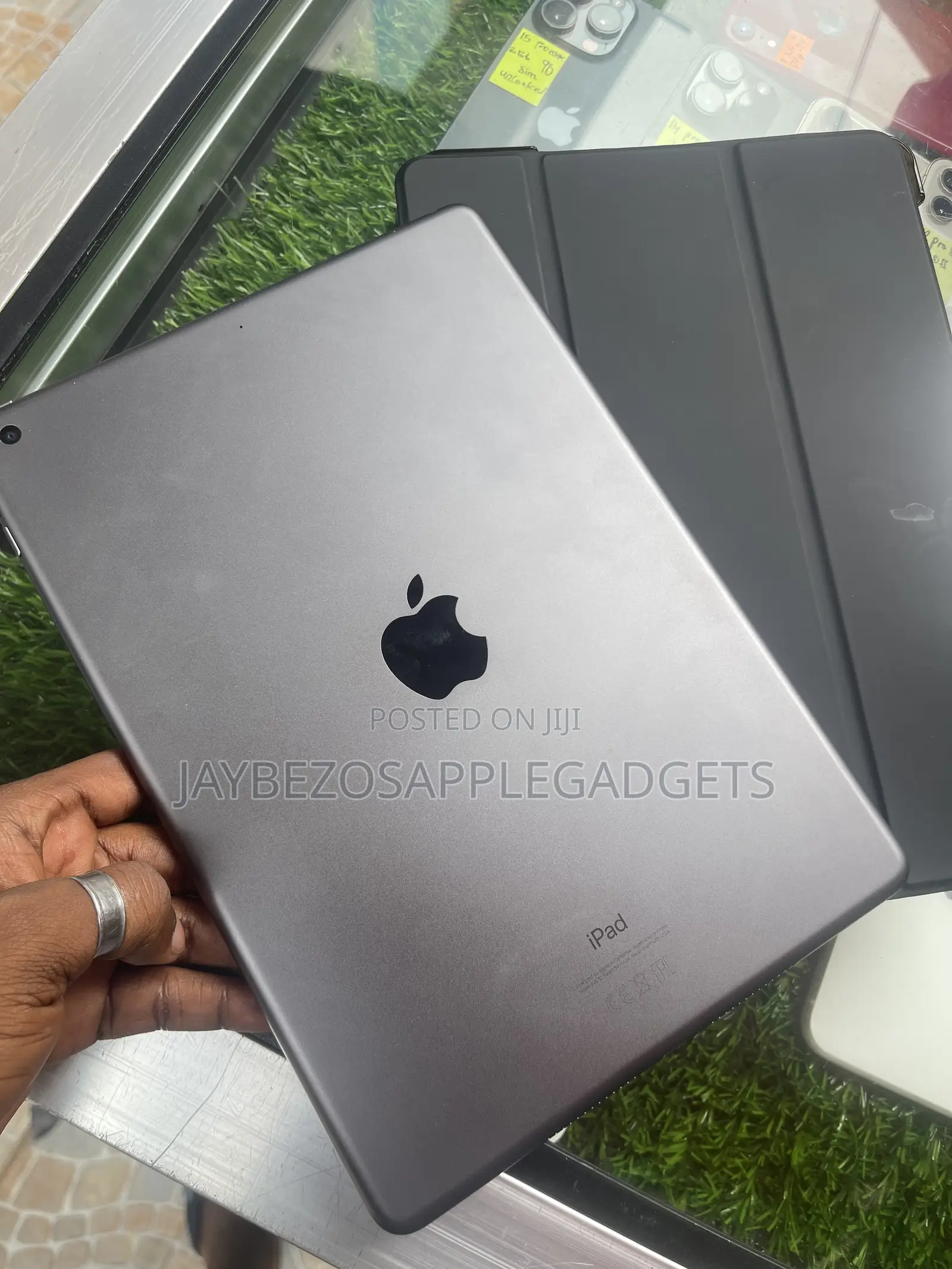 New Apple iPad 10.2 (2020) Wi-Fi 128 GB Gray