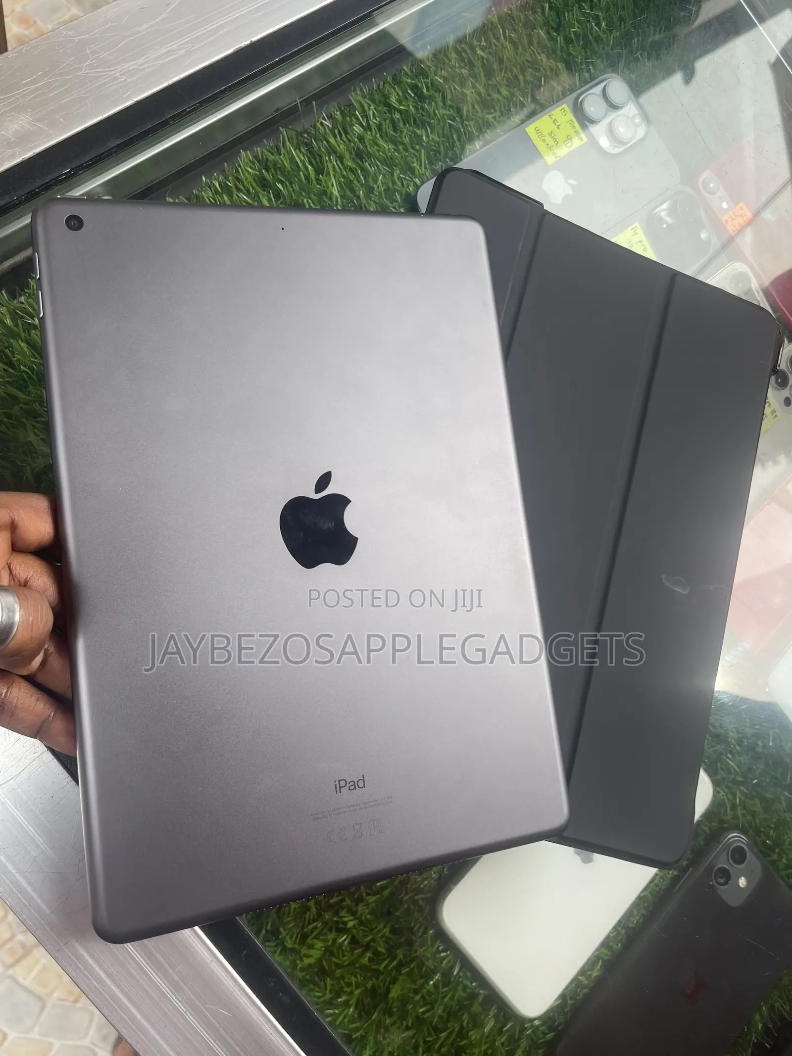 New Apple iPad 10.2 (2020) Wi-Fi 128 GB Gray