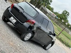 Toyota Vitz 2010 Black
