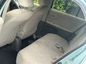 Toyota Vitz 2010 Gray
