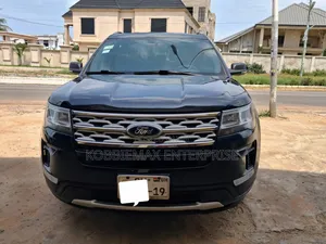 Ford Explorer XLT AWD 2019 Black