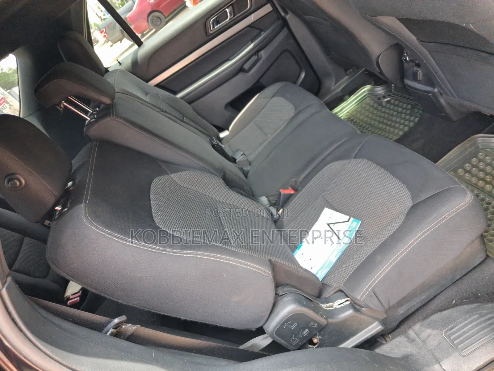 Ford Explorer XLT AWD 2019 Black