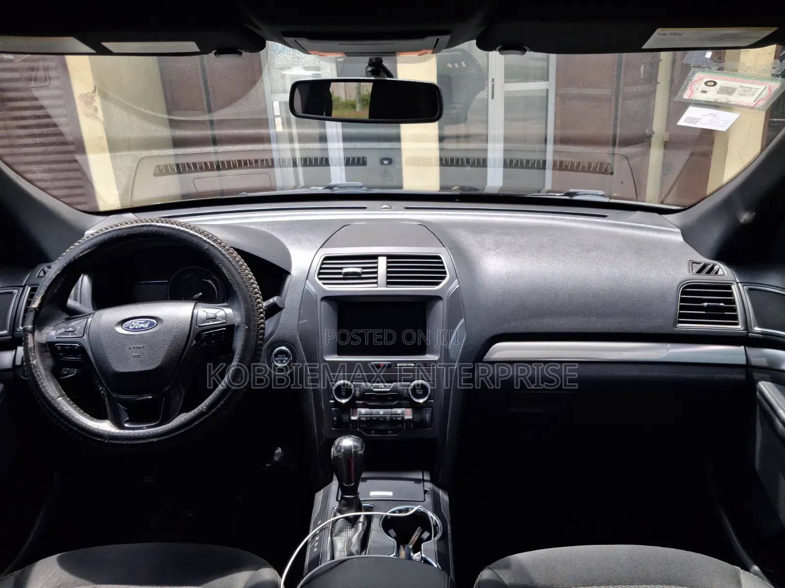 Ford Explorer XLT AWD 2019 Black