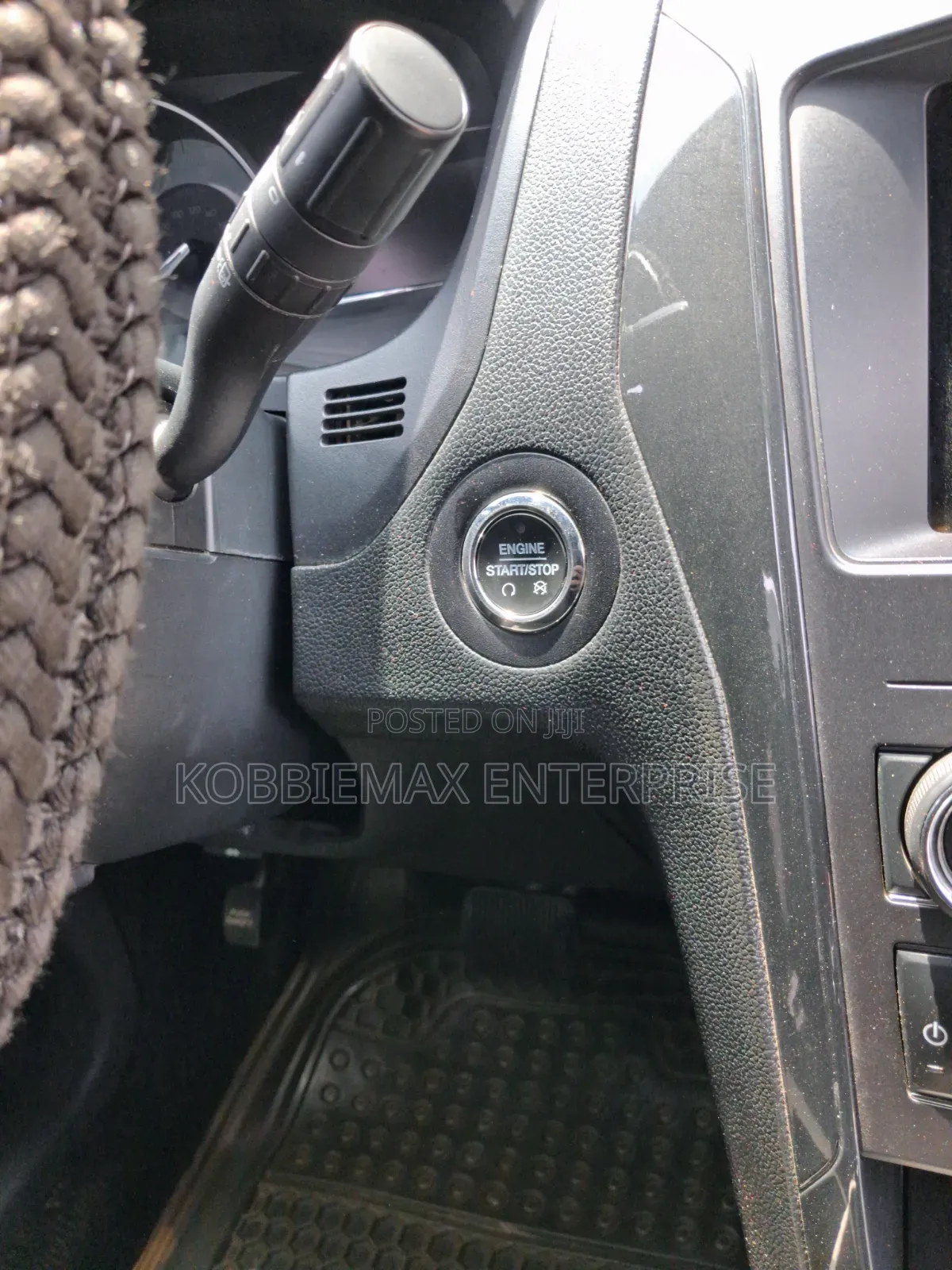Ford Explorer XLT AWD 2019 Black