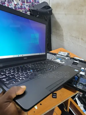 Laptop Dell Latitude 5590 8GB Intel Core i7 SSD 256GB