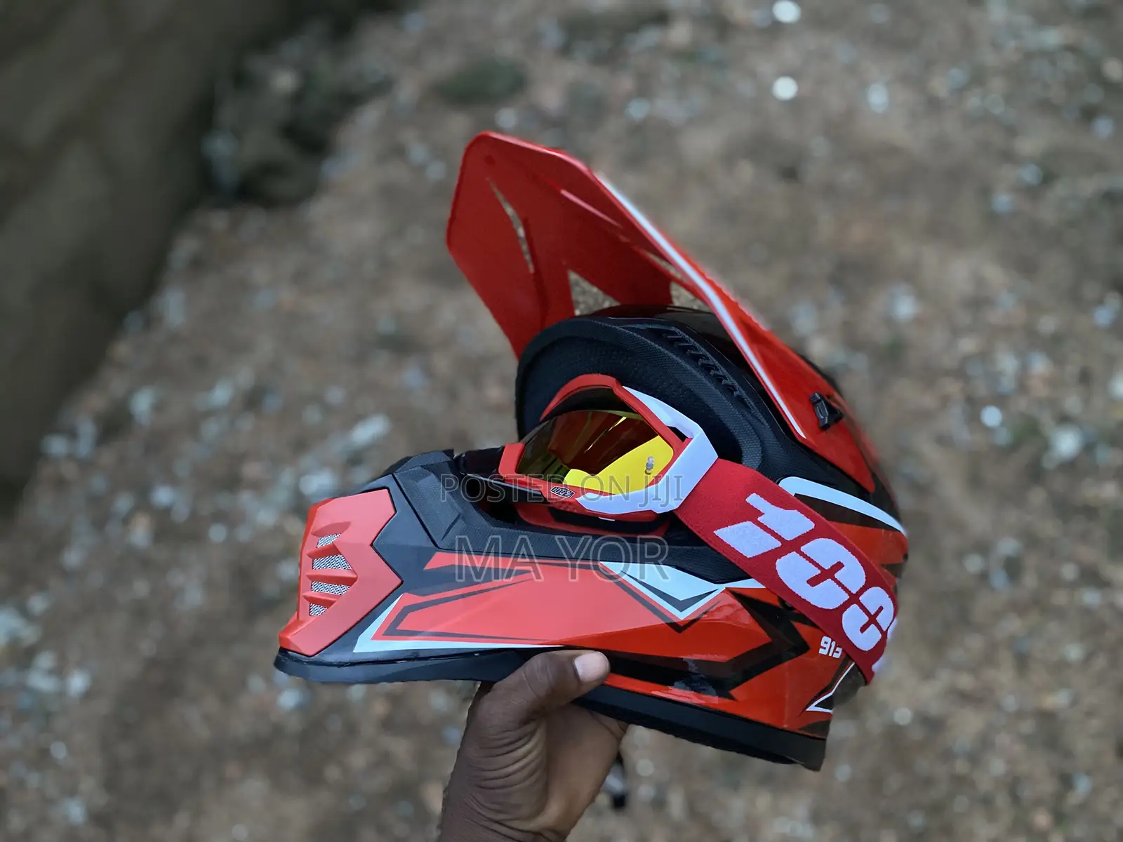 Axk Helmet