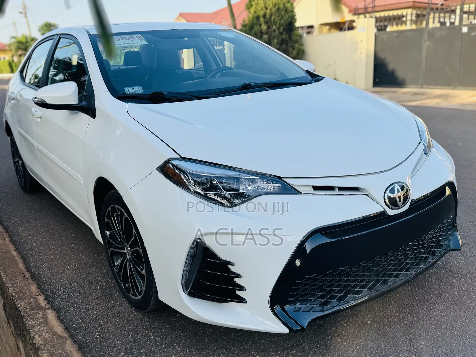 Toyota Corolla S Plus 4dr Sedan (1.8L 4cyl CVT) 2016 White