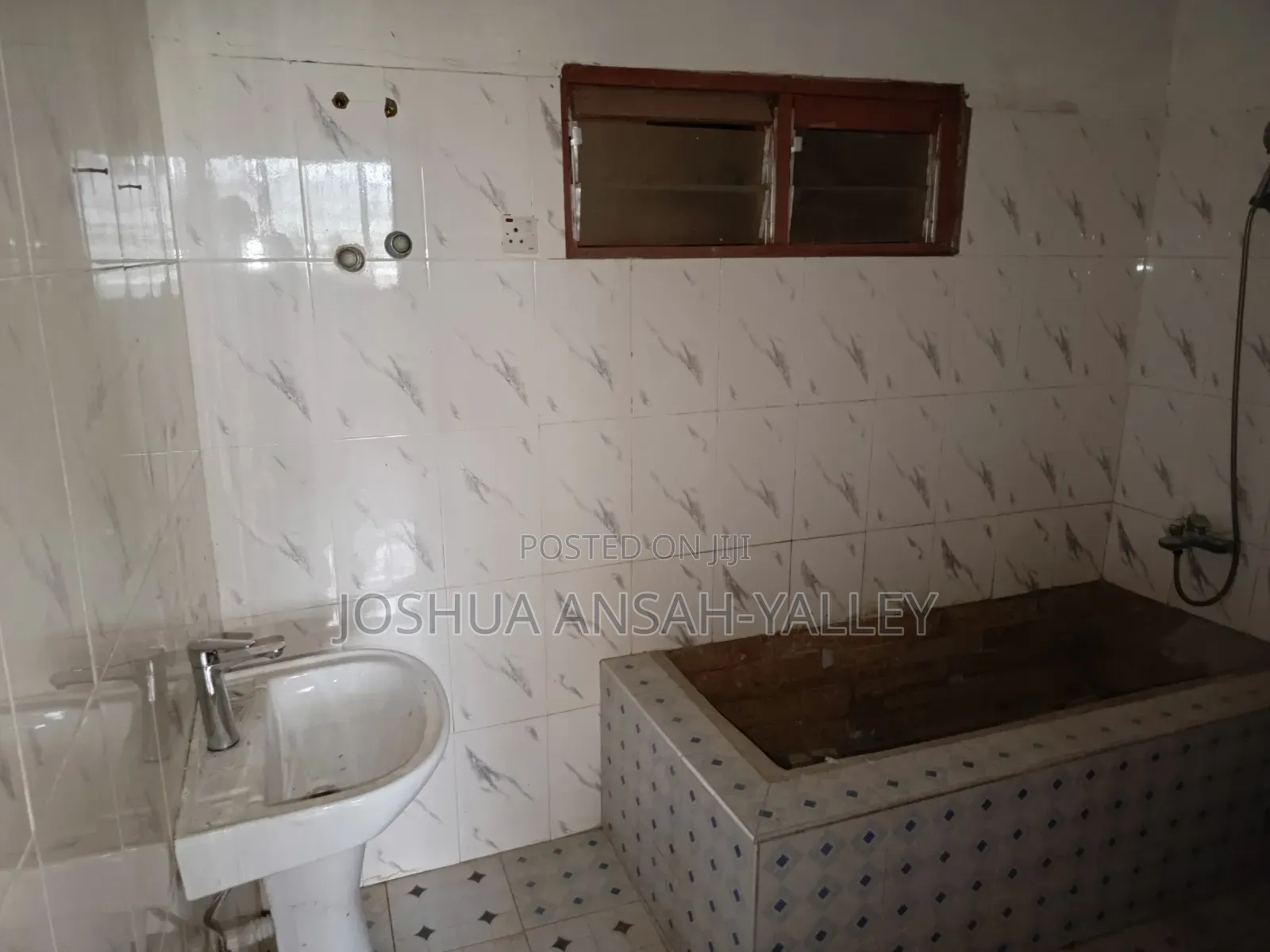 1bdrm Room & Parlour in Weija, Ga South Municipal for rent
