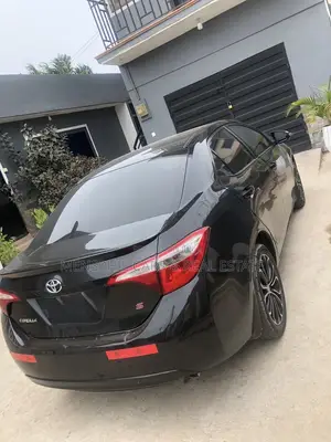 Toyota Corolla 2016 Black