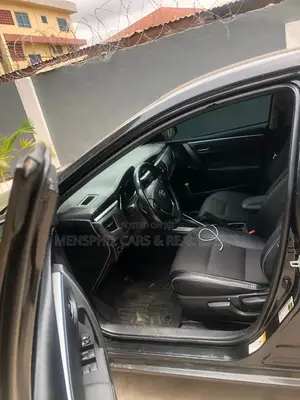 Toyota Corolla 2016 Black