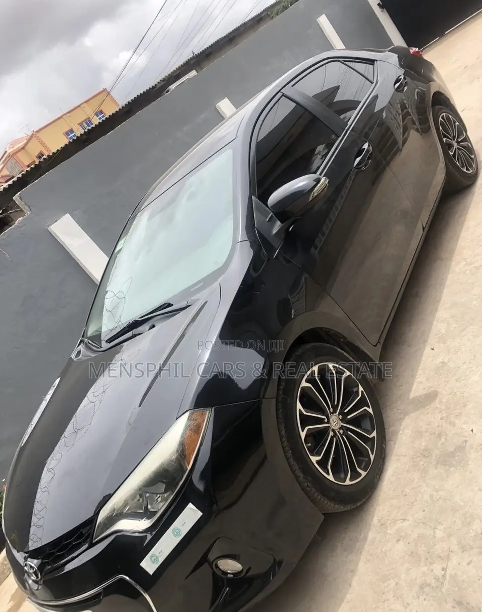 Toyota Corolla 2016 Black