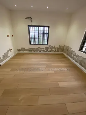 Quality Vinyl Planks – Expertly Installed in Accra