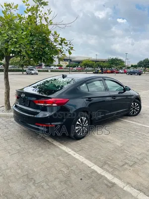 Hyundai Elantra SE Sedan FWD (2.0L 4cyl 6M) 2017 Black