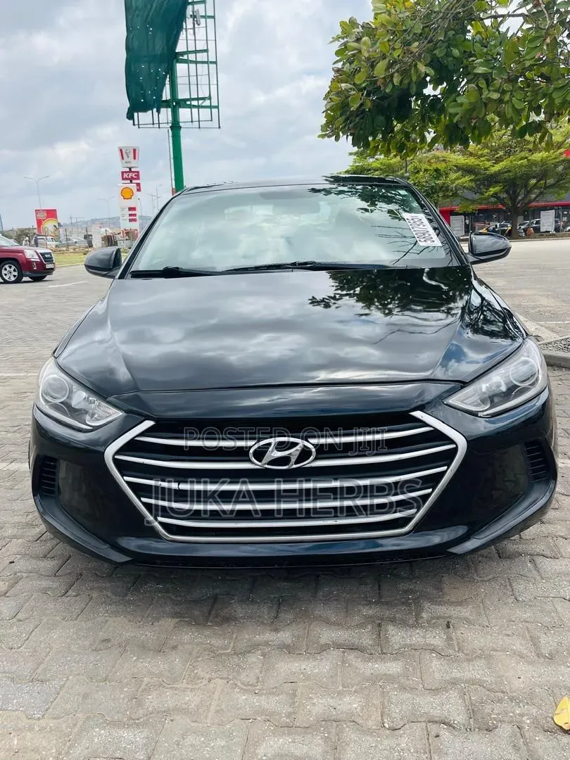Hyundai Elantra SE Sedan FWD (2.0L 4cyl 6M) 2017 Black