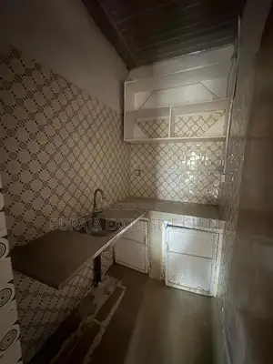 Studio Apartment in Bx, Tseaddo for rent