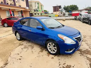 Toyota Vitz 1.3 AWD 5dr 2015 Blue
