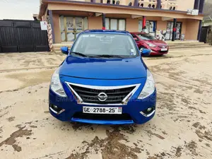 Toyota Vitz 1.3 AWD 5dr 2015 Blue