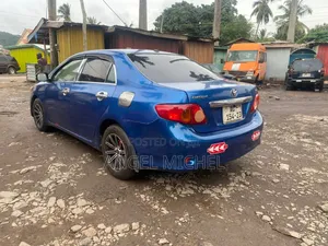 Toyota Corolla 2012 White
