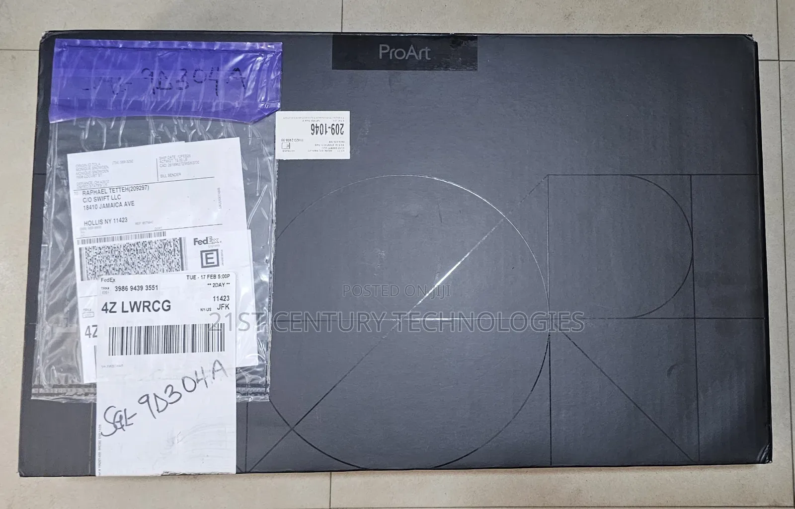 New Laptop Asus 32GB AMD Ryzen 9 SSD 2T