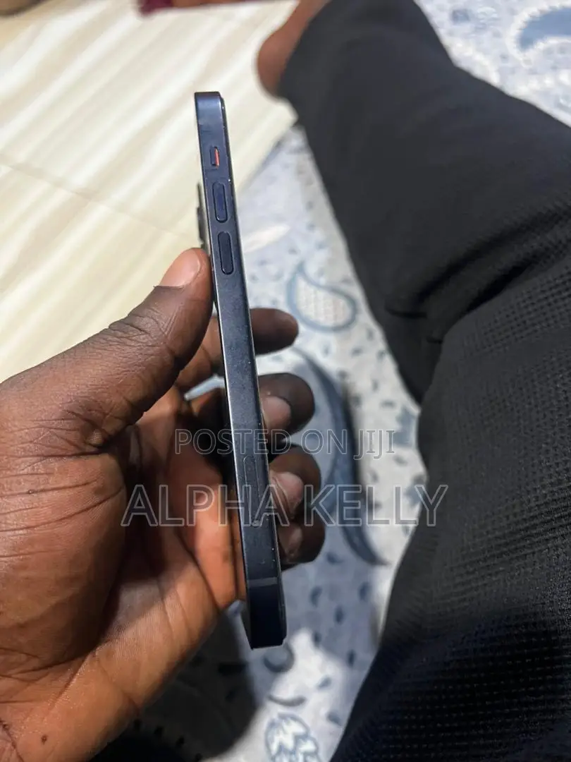 Apple iPhone 12 128 GB Black