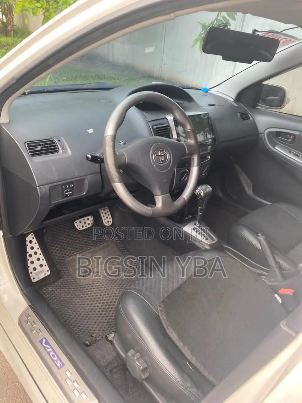 Toyota Vios 2010 White