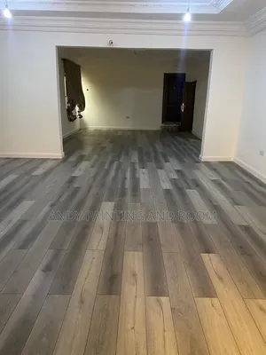 Durable Vinyl Plank Fitting – Professional Service