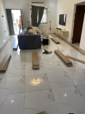 Expertly Laid Vinyl for Modern Living