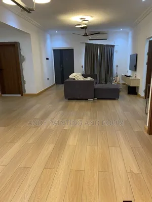 Expertly Laid Vinyl for Modern Living