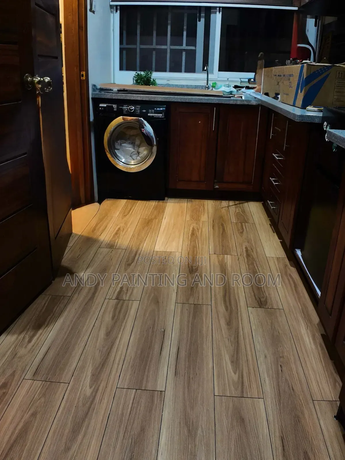 Expertly Laid Vinyl for Modern Living