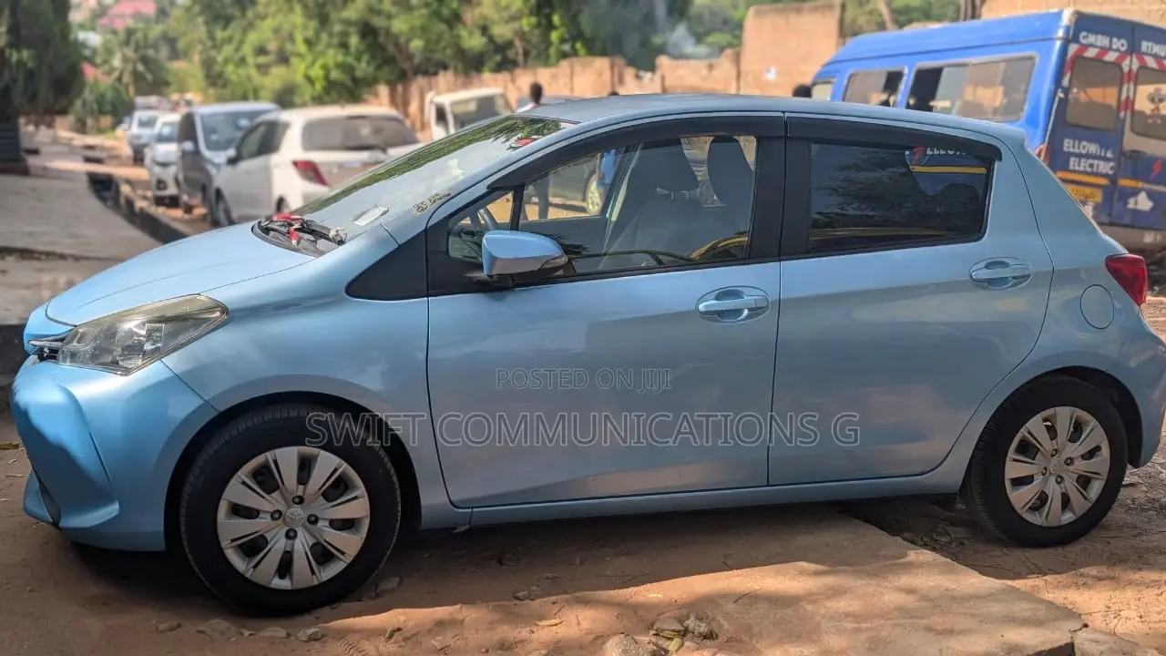 Toyota Vitz 1.5 FWD 5dr 2016 Blue