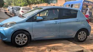 Toyota Vitz 1.5 FWD 5dr 2016 Blue