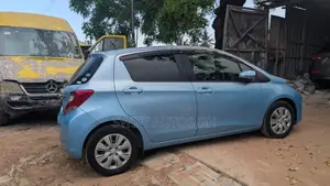 Toyota Vitz 1.5 FWD 5dr 2016 Blue