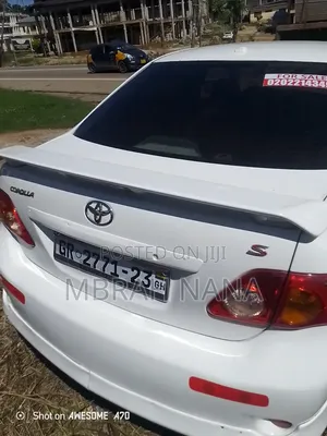 Toyota Corolla LE 4dr Sedan (1.8L 4cyl 4A) 2013 White