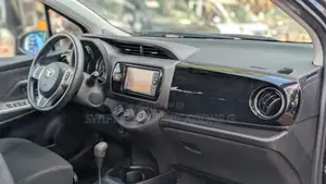 Toyota Vitz 1.5 FWD 5dr 2016 Black