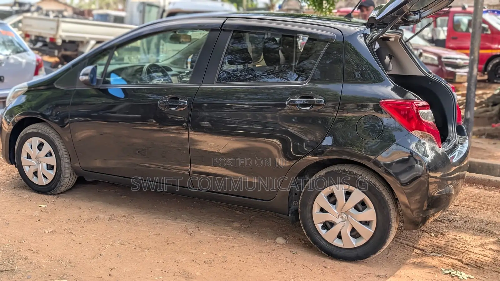Toyota Vitz 1.5 FWD 5dr 2016 Black
