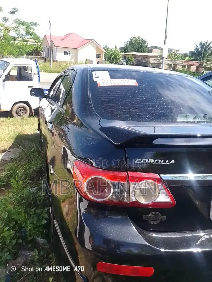 Toyota Corolla LE 4dr Sedan (1.8L 4cyl 4A) 2011 Black