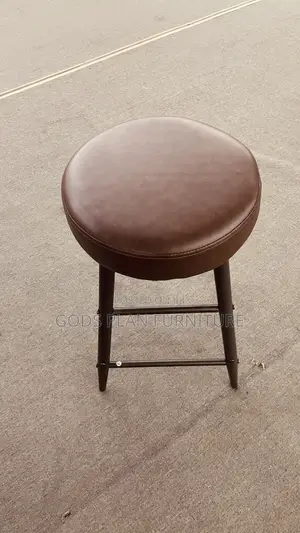 Bar Stool ( Rg 002)